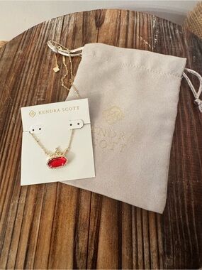 Disney X Kendra Scott Elisa Princess RED
Crown Necklace